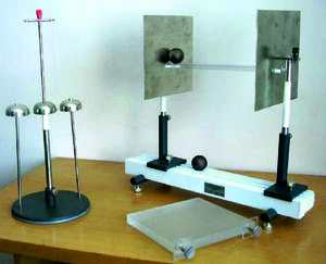 Демонстрационная установка «Конденсатор универсальный раздвижной»  - fgospostavki.ru - Тула